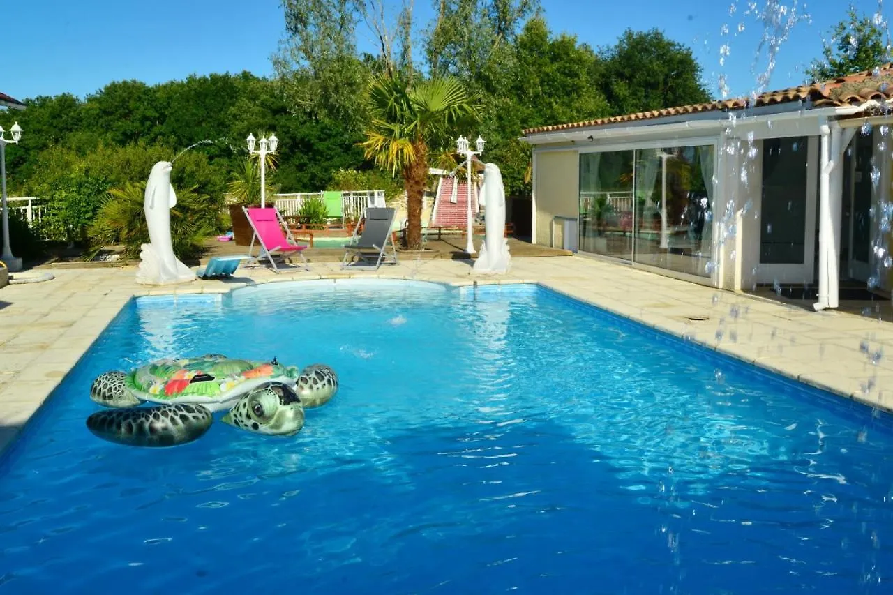 Gite D Hote Jacuzzi Piscine Sauna Prives Villematier
